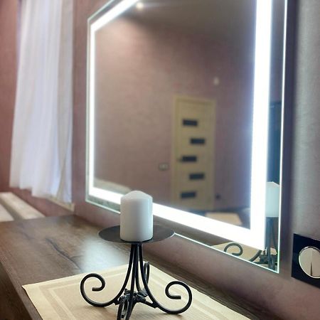 Apartment Жд Вокзал, Центр Lviv Bagian luar foto
